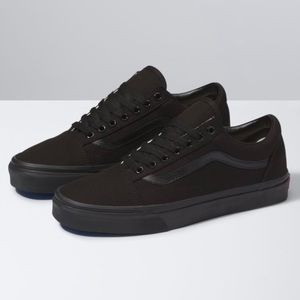 Black Old Skool Vans Size 4.5